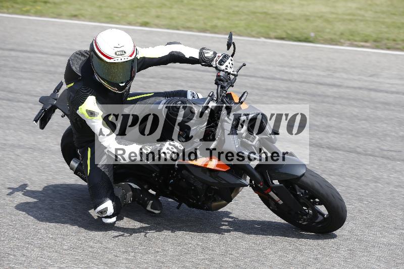/27 12.06.2025 Ducati Schweiz Trackday Warmup  ADR/gruen-vert/29